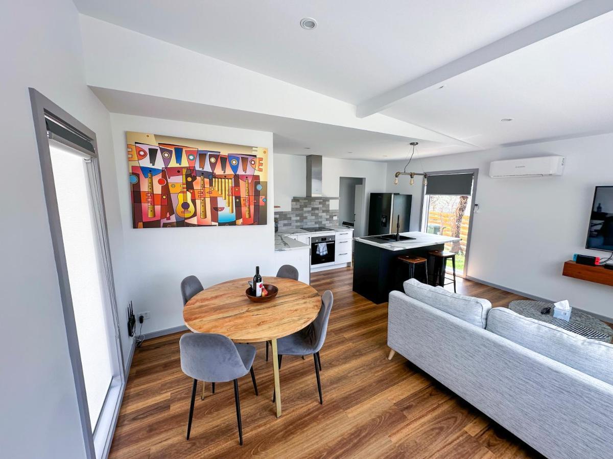 Luxury Holiday Unit 8Min Walk To Town Center With Boat Parking Mallacoota Bagian luar foto